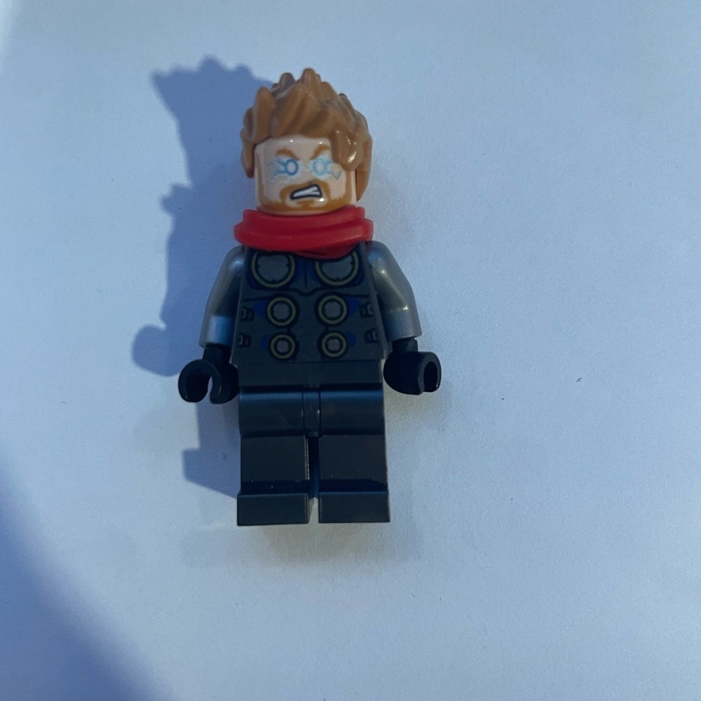 LEGO THOR MINIFIGURE SUPER HERO AUTHENTIC AVENGERS FIG